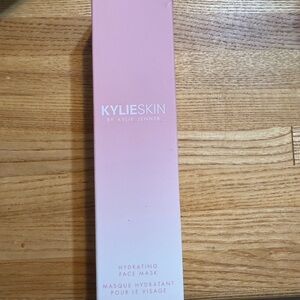 KYLIE SKIN Hydrating Face Mask
